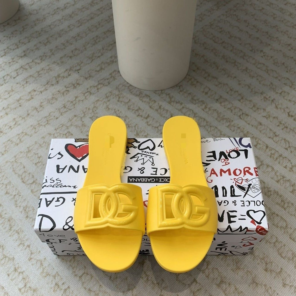 New D & G slide