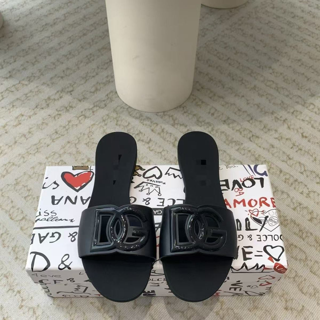 New D & G slide