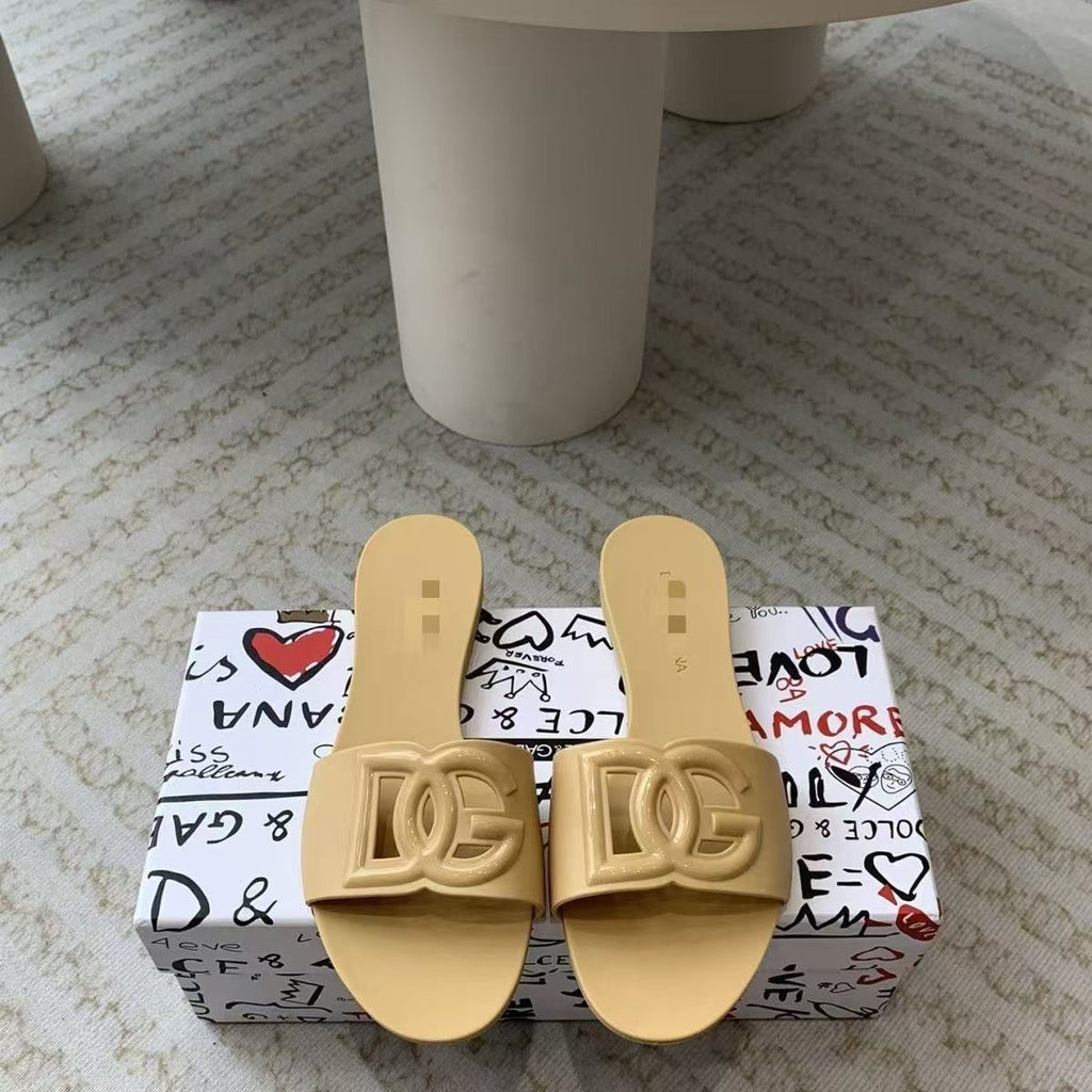 New D & G slide