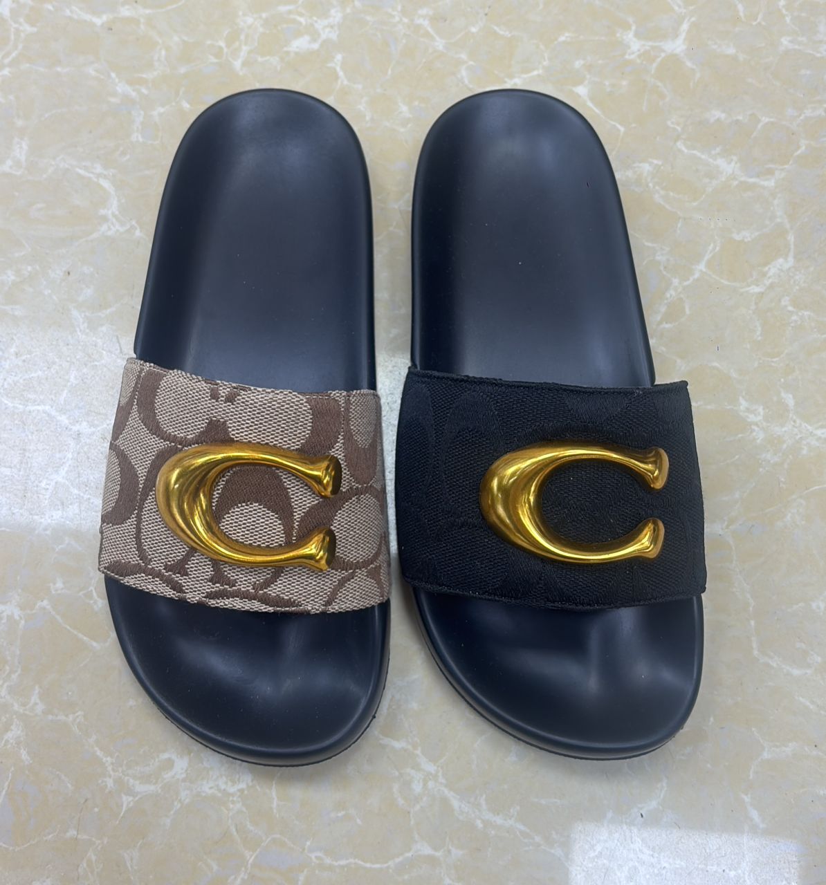 Coach slide